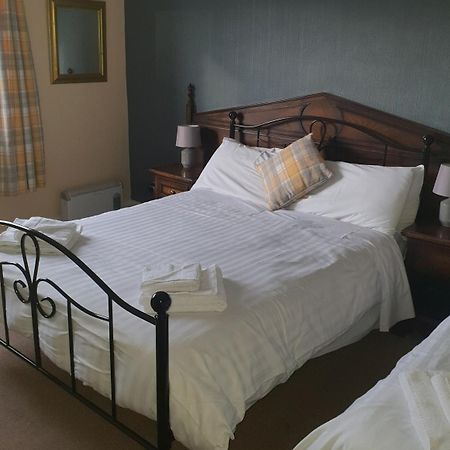 אנן Queensberry Arms Hotel מראה חיצוני תמונה