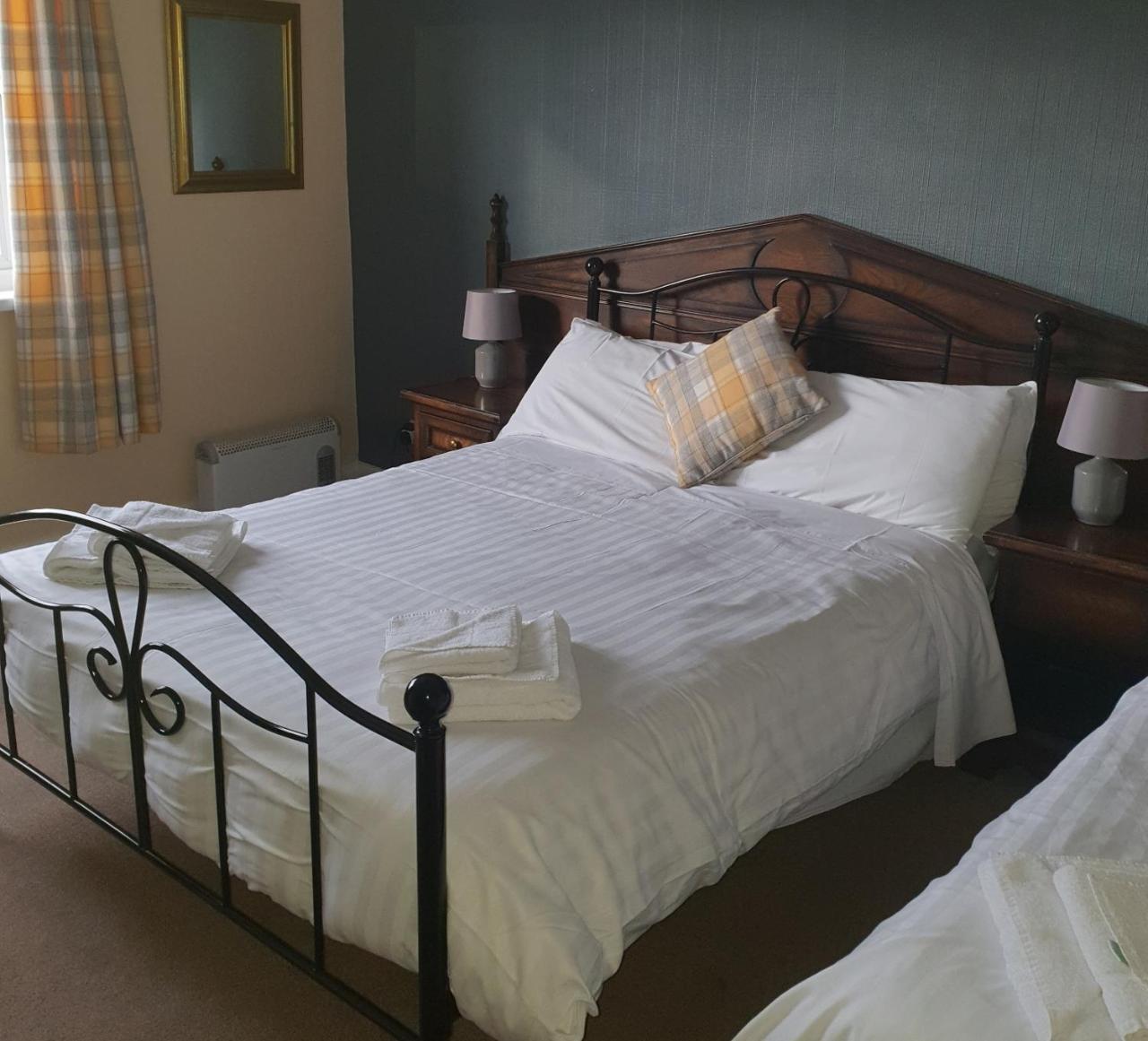 אנן Queensberry Arms Hotel מראה חיצוני תמונה