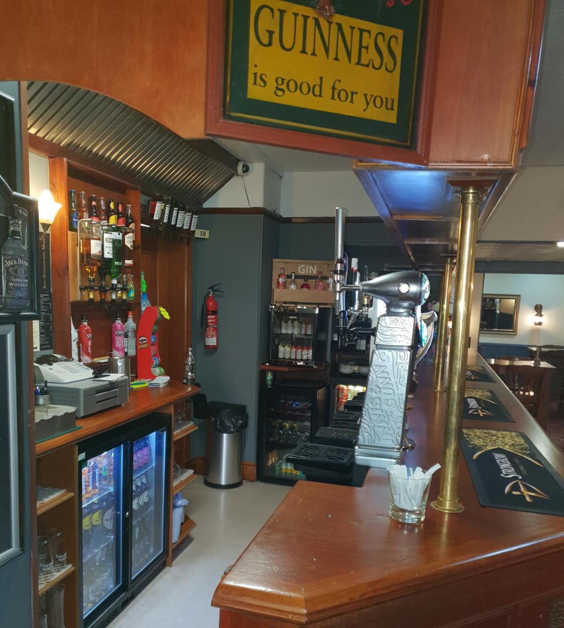 אנן Queensberry Arms Hotel מראה חיצוני תמונה